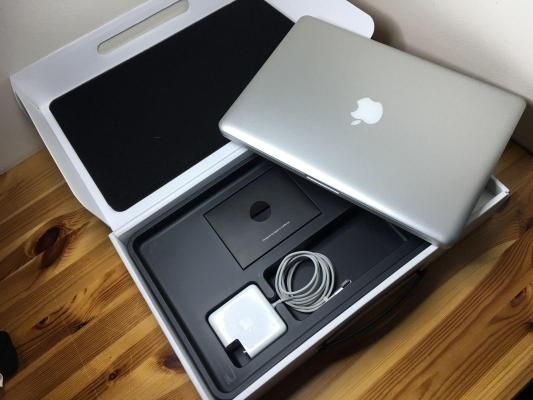 Apple Mac book Pro Core  i5 2.5GHz 2012